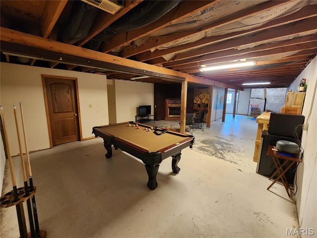 670 Lone Pine Street, Houston, MO 65483