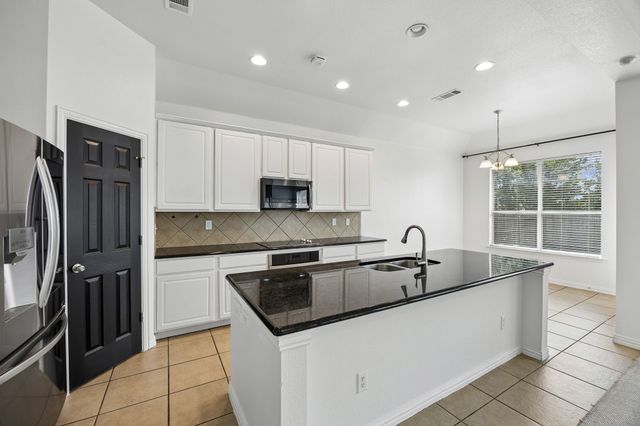 1420 Meadowlakes Drive, Azle, TX 76020