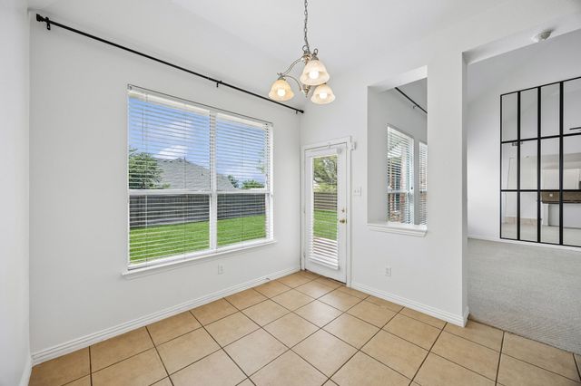 1420 Meadowlakes Drive, Azle, TX 76020