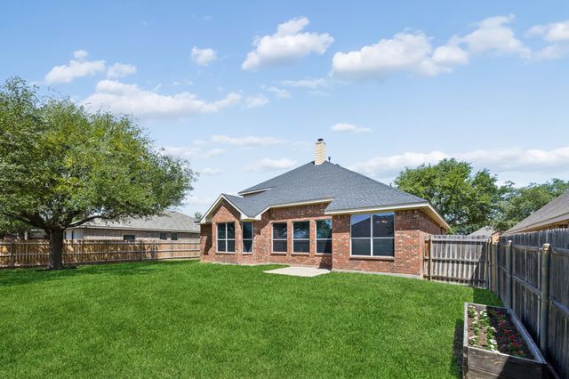 1420 Meadowlakes Drive, Azle, TX 76020