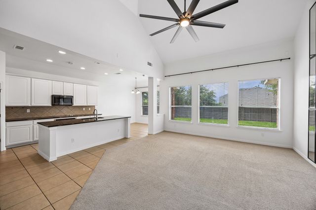 1420 Meadowlakes Drive, Azle, TX 76020