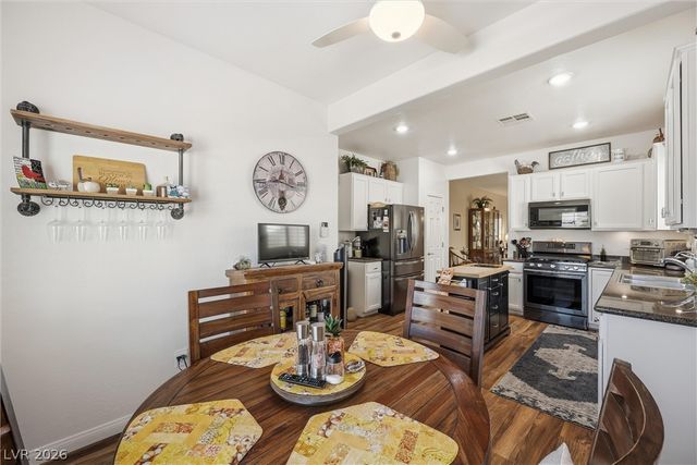 2373 Desert Sparrow Avenue, North Las Vegas, NV 89084