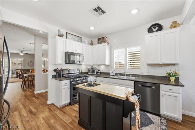 2373 Desert Sparrow Avenue, North Las Vegas, NV 89084