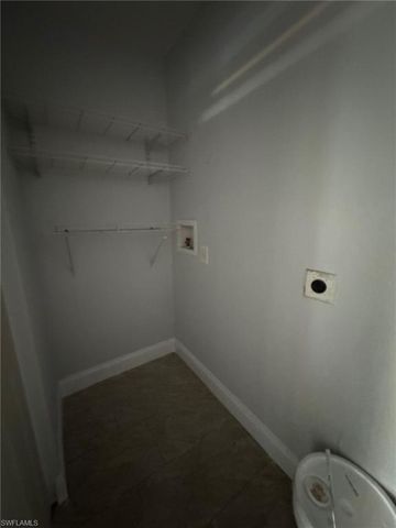 25 Apache ST, Lehigh Acres, FL 33936