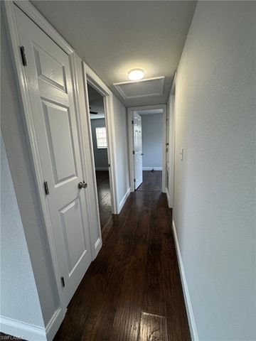 25 Apache ST, Lehigh Acres, FL 33936