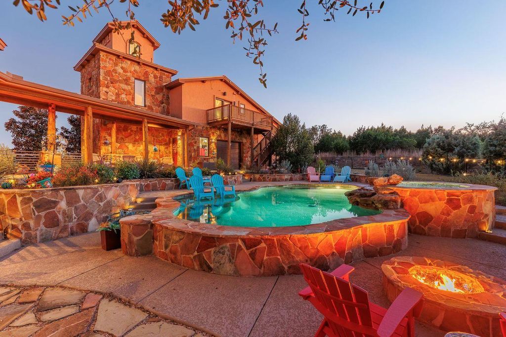 281 Cedar Mountain DR, Marble Falls, TX 78654