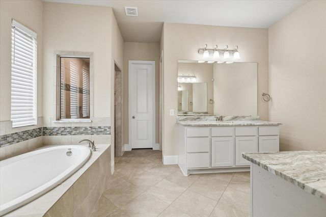 18907 Galloway Reach Drive, Cypress, TX 77433