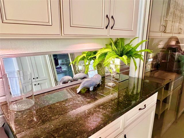 7801 ONTARIO STREET CIRCLE, Sarasota, FL 34243