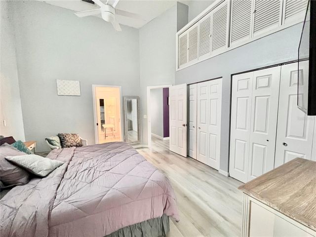 7801 ONTARIO STREET CIRCLE, Sarasota, FL 34243