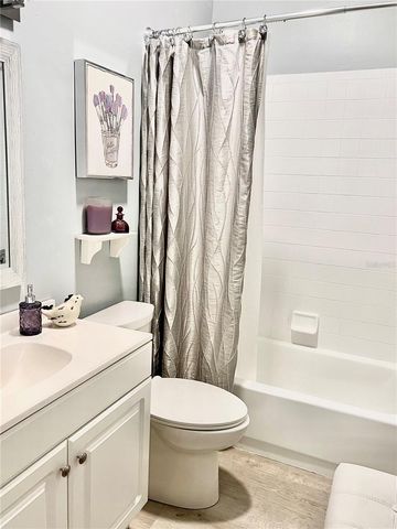 7801 ONTARIO STREET CIRCLE, Sarasota, FL 34243