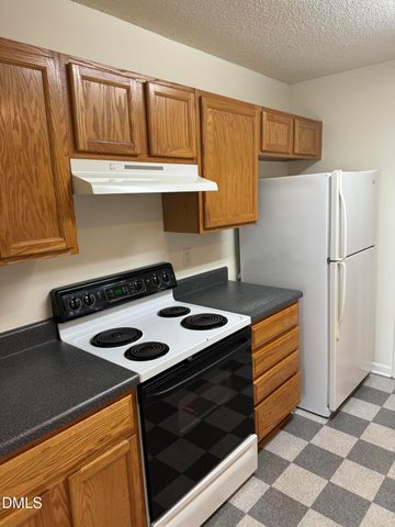 4803 Tanglewood Oaks Street, Raleigh, NC 27610