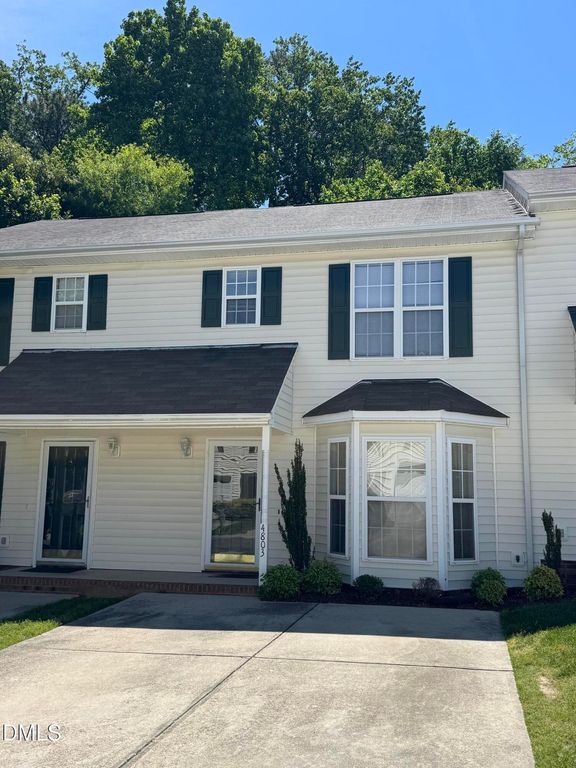 4803 Tanglewood Oaks Street, Raleigh, NC 27610