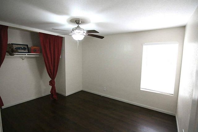 5550 N Braeswood Boulevard 136, Houston, TX 77096