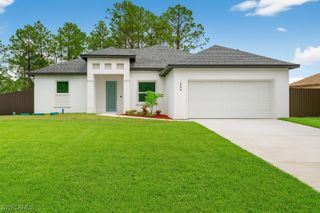 2810 39th ST W, Lehigh Acres, FL 33971