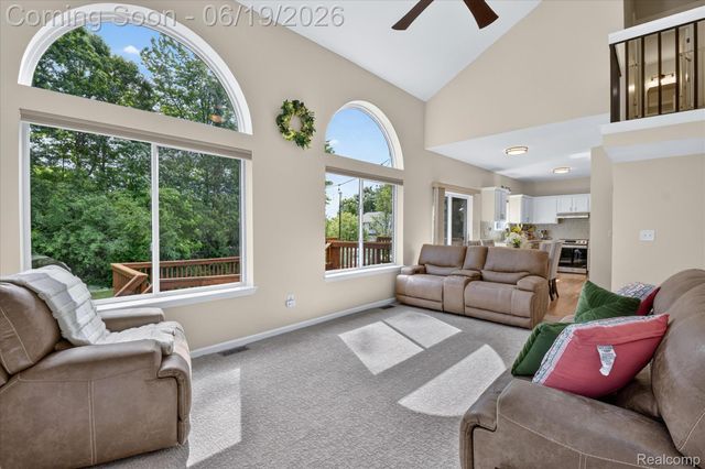2718 Moosewood Drive, Waterford Charter Township, MI 48329