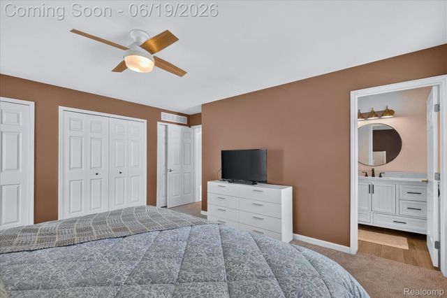 2718 Moosewood Drive, Waterford Charter Township, MI 48329