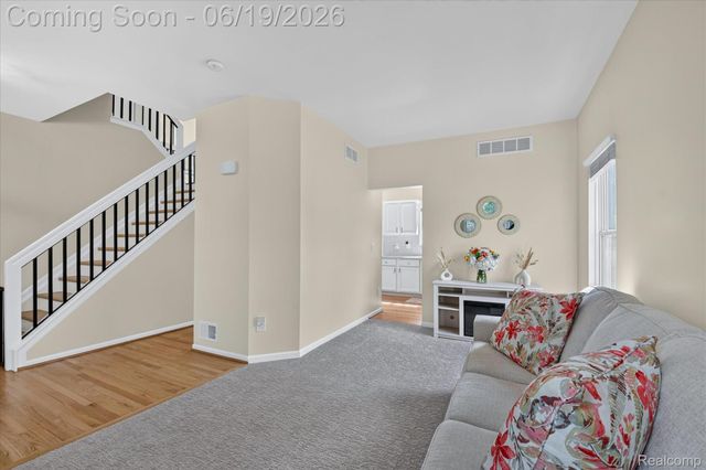 2718 Moosewood Drive, Waterford Charter Township, MI 48329