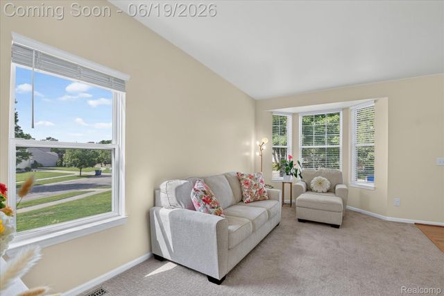 2718 Moosewood Drive, Waterford Charter Township, MI 48329