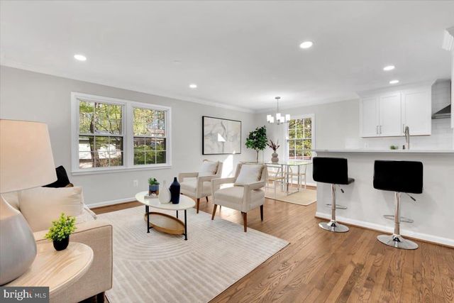 7217 WILLOW OAK PL, Springfield, VA 22153