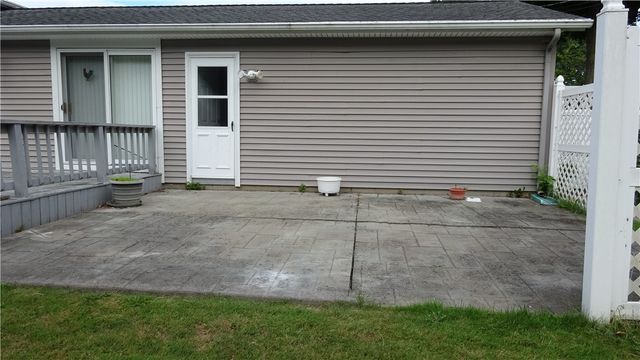95 Shore Vista Drive, Greece, NY 14612