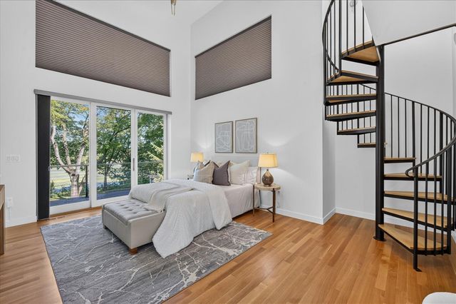 4061 Thornoaks Drive, Ann Arbor, MI 48104