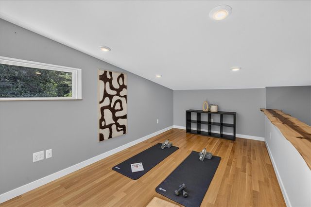 4061 Thornoaks Drive, Ann Arbor, MI 48104