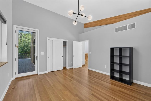 4061 Thornoaks Drive, Ann Arbor, MI 48104
