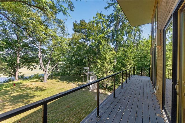 4061 Thornoaks Drive, Ann Arbor, MI 48104
