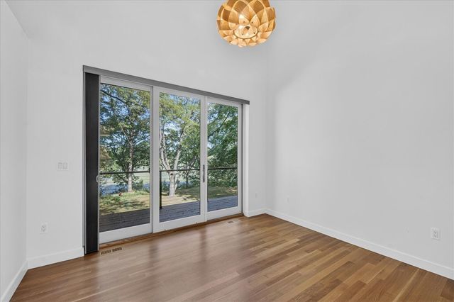 4061 Thornoaks Drive, Ann Arbor, MI 48104