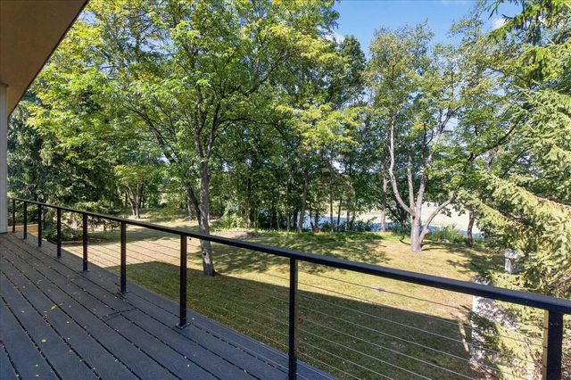 4061 Thornoaks Drive, Ann Arbor, MI 48104