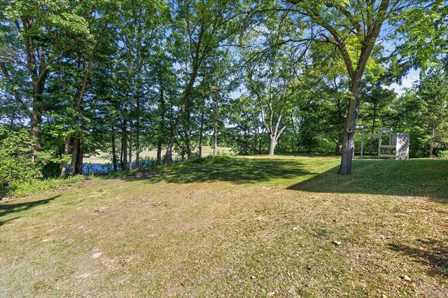 4061 Thornoaks Drive, Ann Arbor, MI 48104