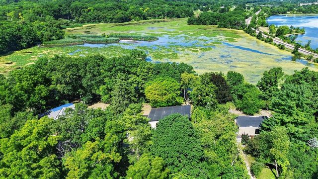 4061 Thornoaks Drive, Ann Arbor, MI 48104