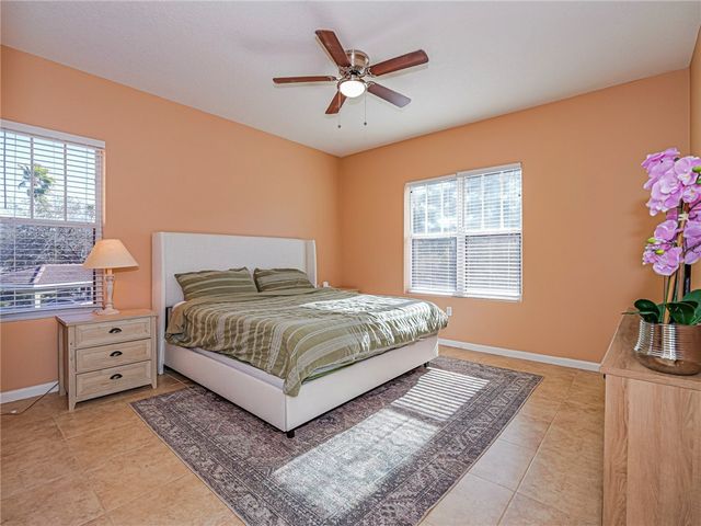 5020 Fairways Circle J208, Vero Beach, FL 32967