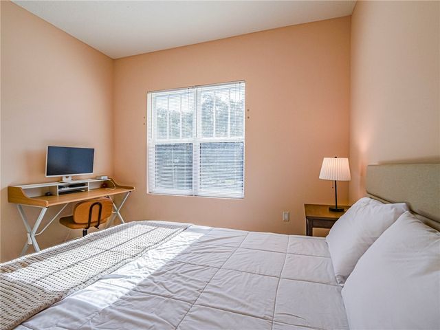 5020 Fairways Circle J208, Vero Beach, FL 32967