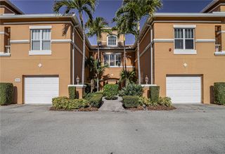 5020 Fairways Circle J208, Vero Beach, FL 32967