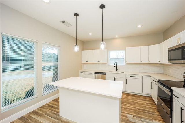 1433 Willow Drive, Riverdale, GA 30296