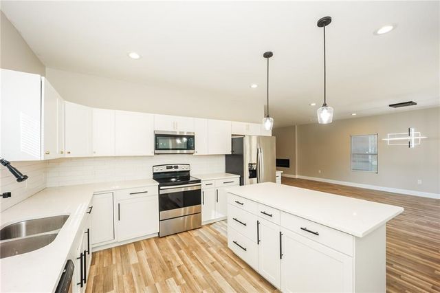 1433 Willow Drive, Riverdale, GA 30296