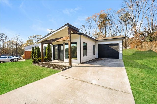 1433 Willow Drive, Riverdale, GA 30296