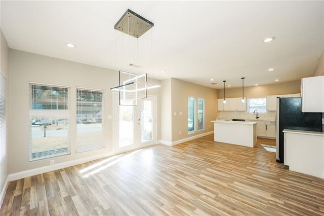 1433 Willow Drive, Riverdale, GA 30296