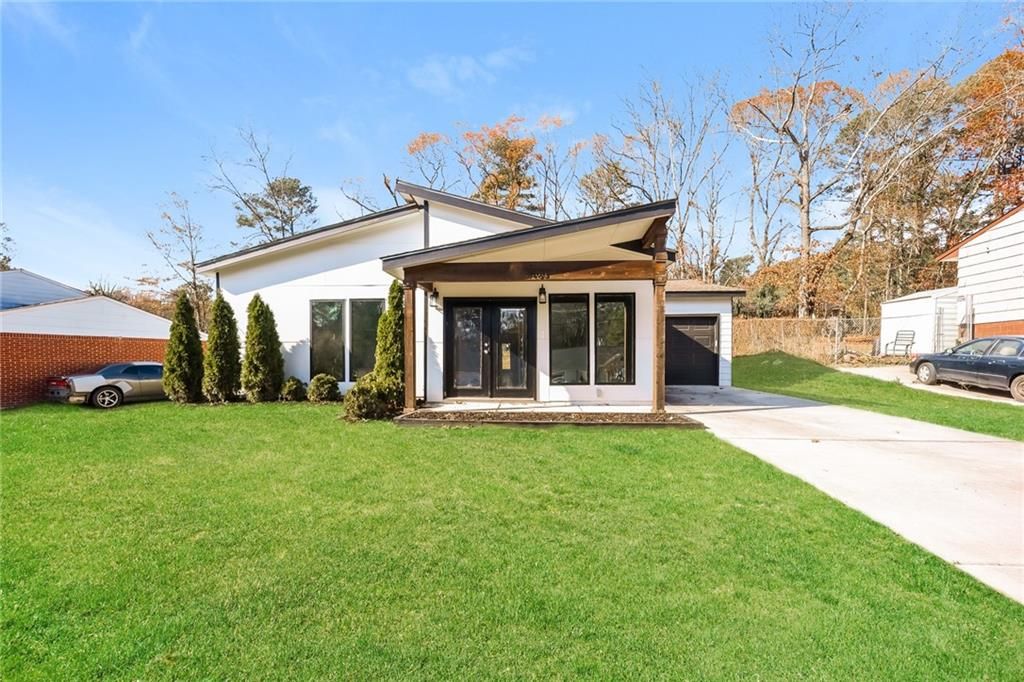 1433 Willow Drive, Riverdale, GA 30296