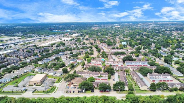 12400 Brookglade Circle 33, Houston, TX 77099