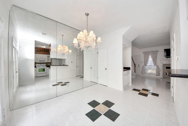 12400 Brookglade Circle 33, Houston, TX 77099