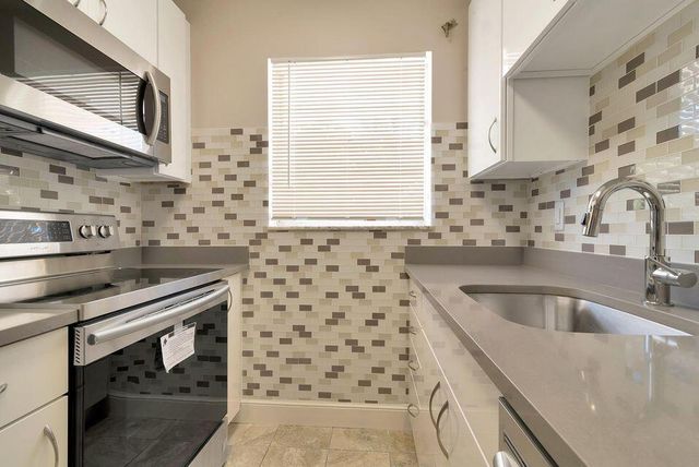 222 N Federal Highway 2, Lake Worth Beach, FL 33460