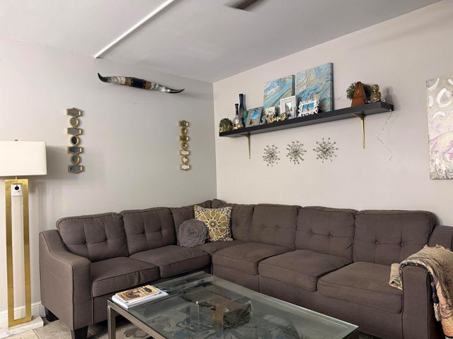 222 N Federal Highway 2, Lake Worth Beach, FL 33460