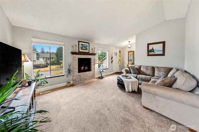 25846 185th Place SE, Covington, WA 98042
