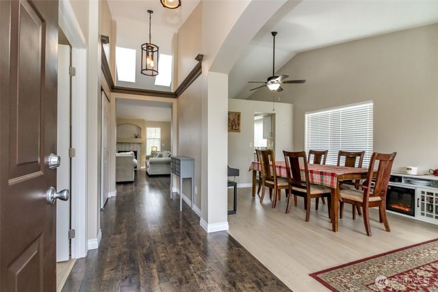 609 Cherry Street E, Tacoma, WA 98445