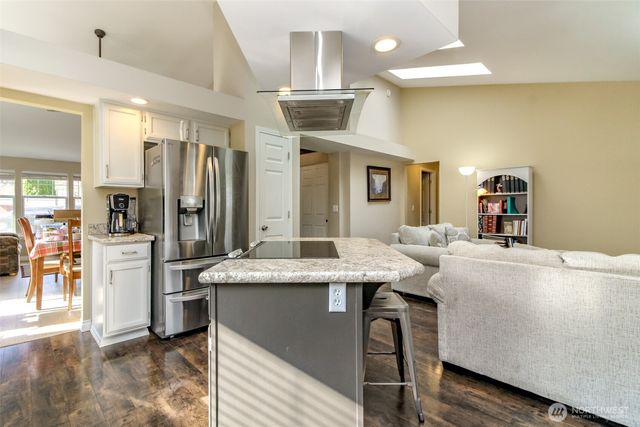 609 Cherry Street E, Tacoma, WA 98445