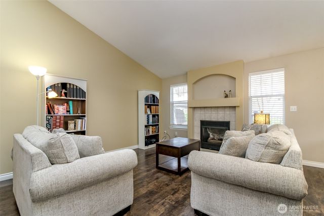 609 Cherry Street E, Tacoma, WA 98445