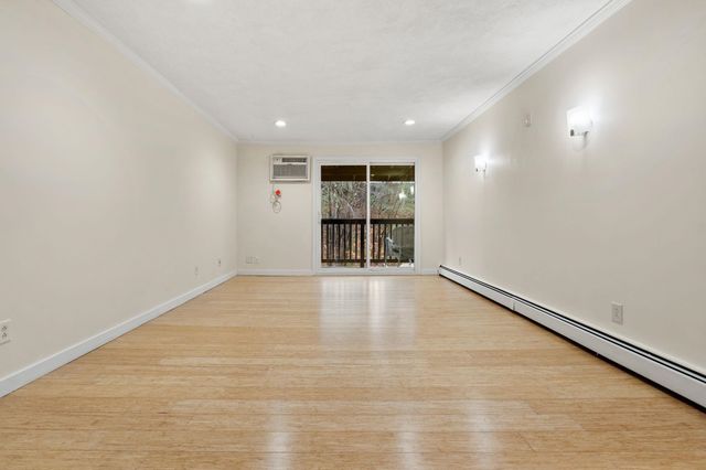 310 Brook Village Rd Apt 41, Nashua, NH 03062