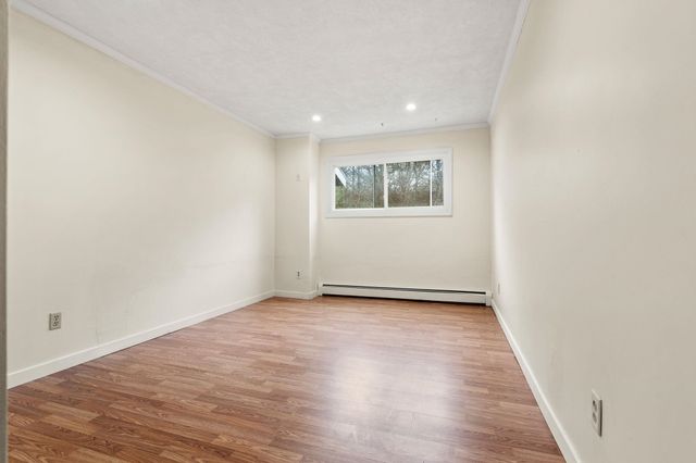 310 Brook Village Rd Apt 41, Nashua, NH 03062